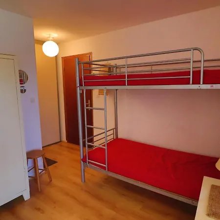 Apartment 2 Pieces Avec Garage A Sete, Proche - Fr-1-472a-187 *